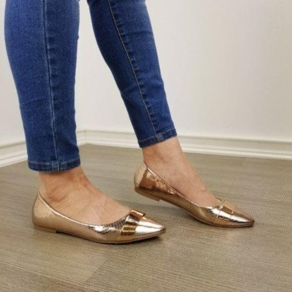 Rode Gold Pointy Toe Slip On Flats - Picture 7 of 7